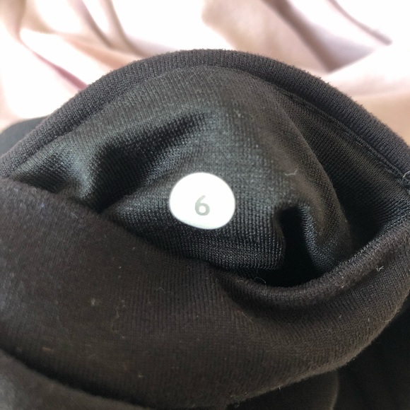 Lululemon Capri Leggings - Picture 3 of 4